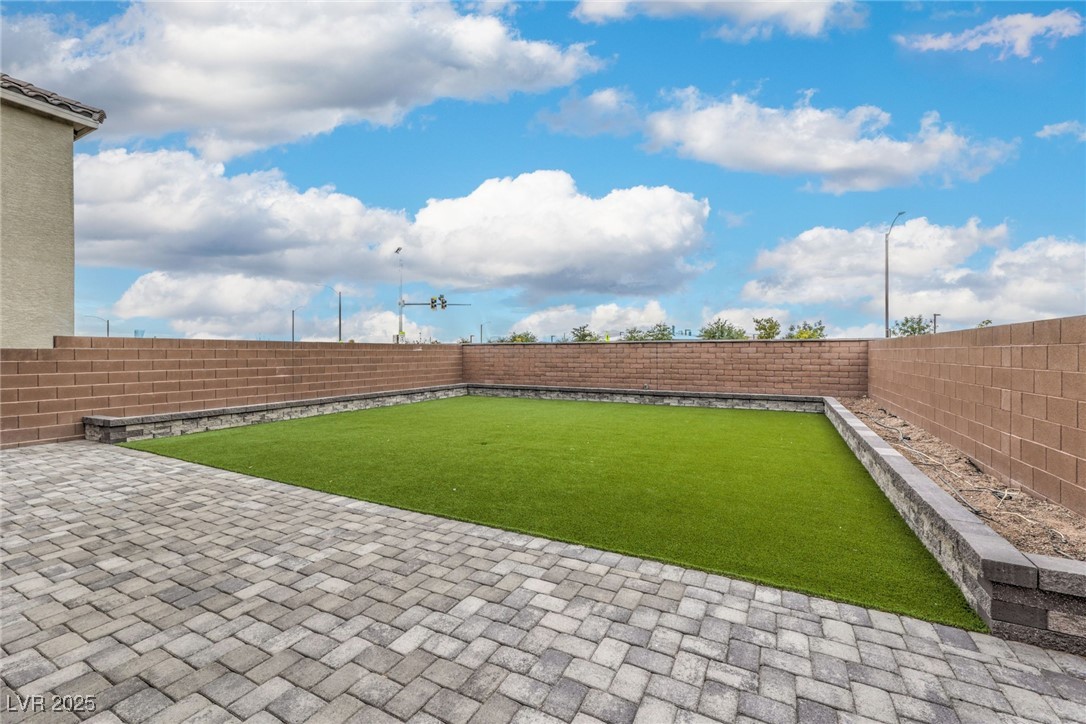 6941 Toll Mountain Street