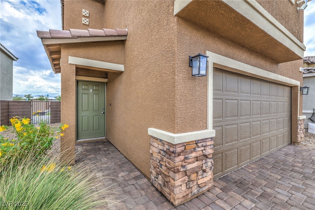 6941 Toll Mountain Street