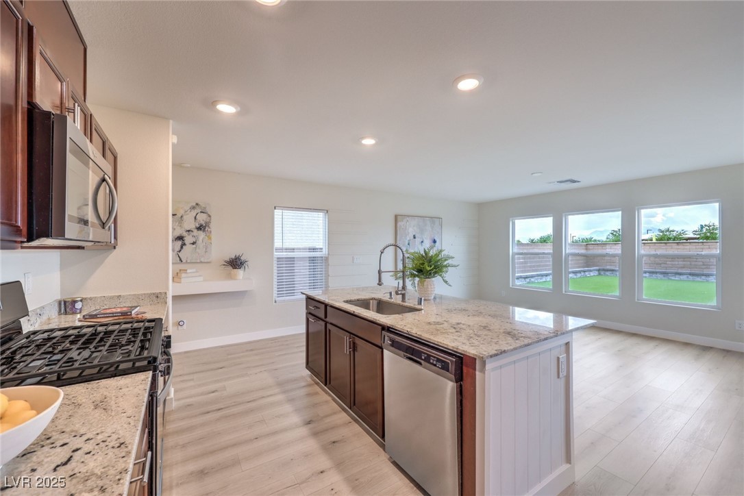 6941 Toll Mountain Street