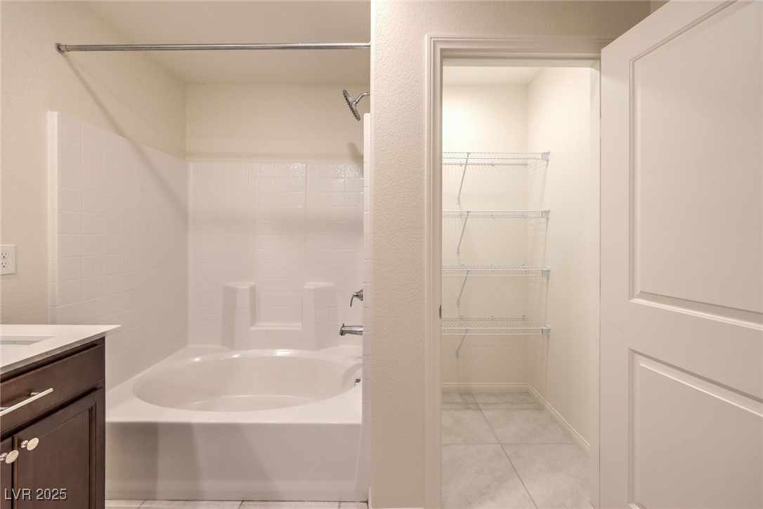 6941 Toll Mountain Street