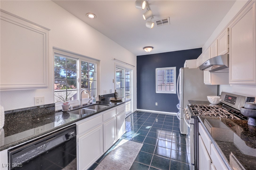 1851 Hillpointe Road 2524