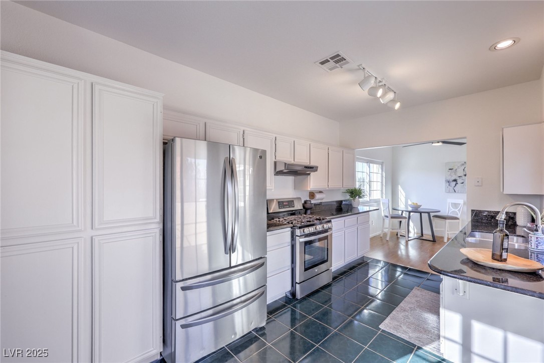 1851 Hillpointe Road 2524