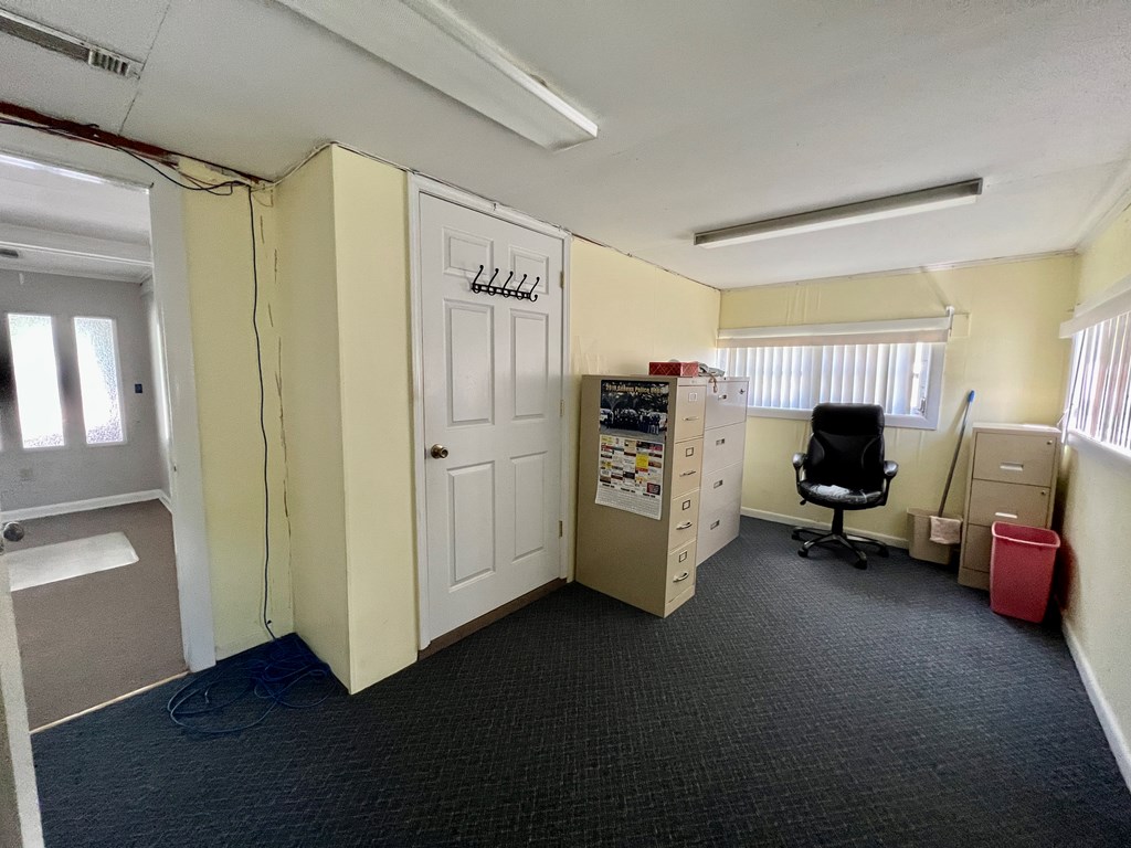 307 W Maple Avenue