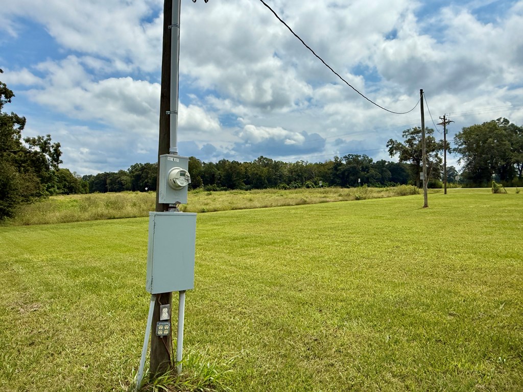 1.2 Acres E State Highway 52