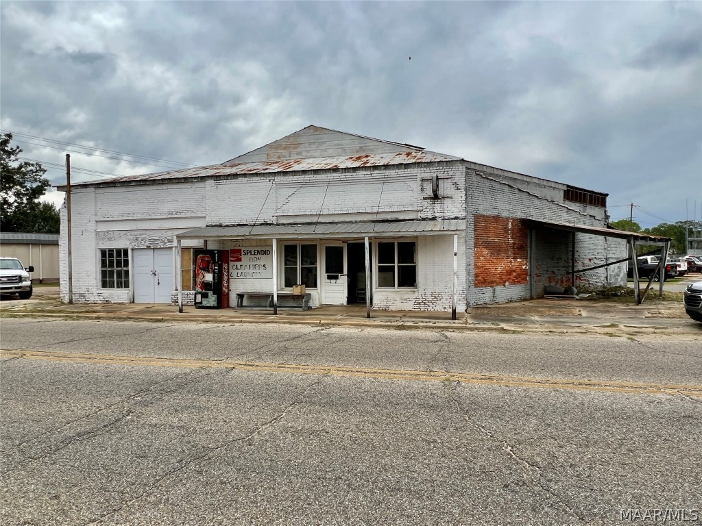 203 & 205 E Main Street