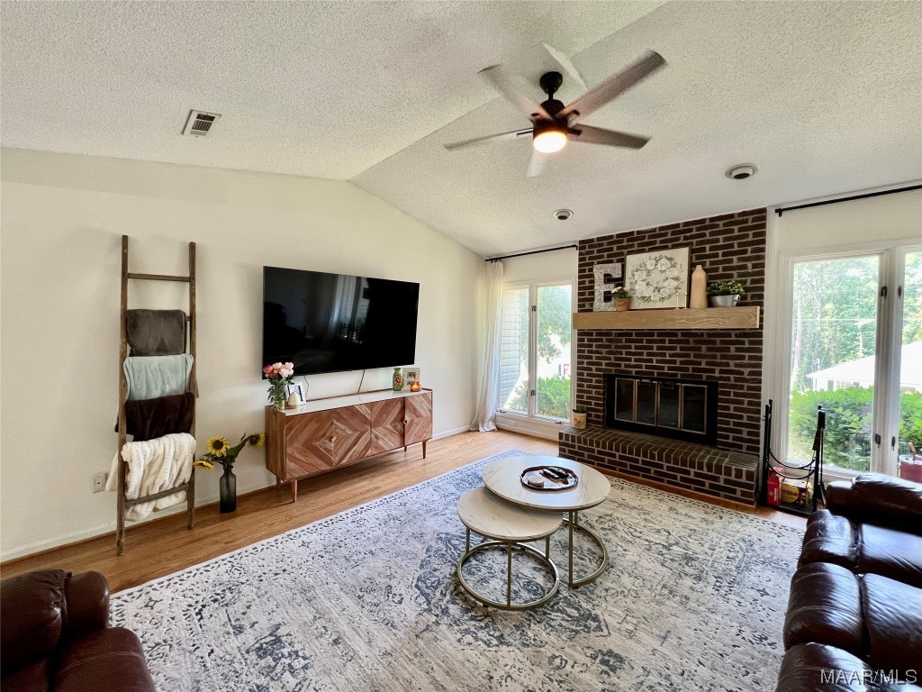 105 Comanche Court
