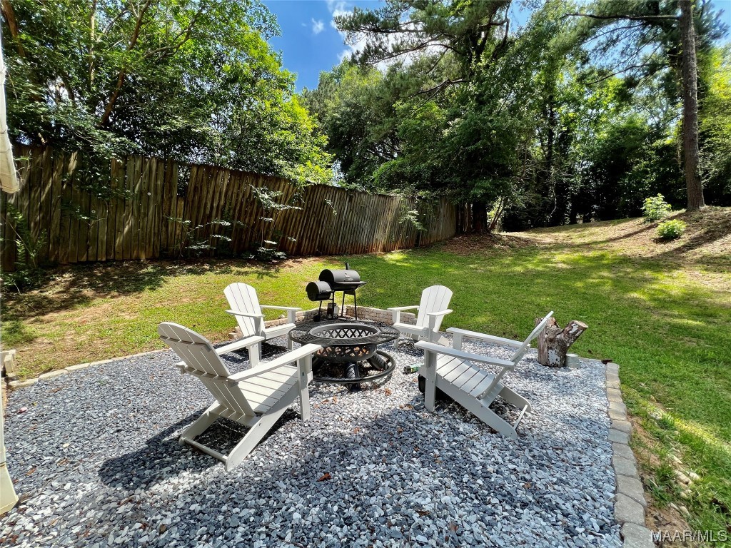 105 Comanche Court