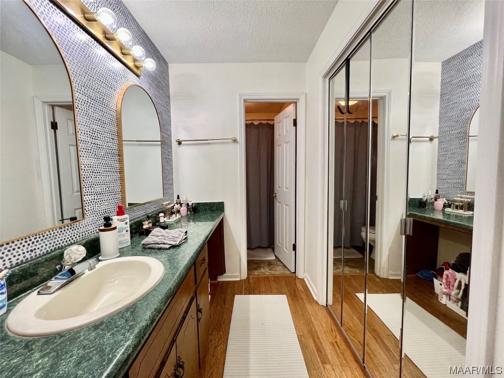 105 Comanche Court