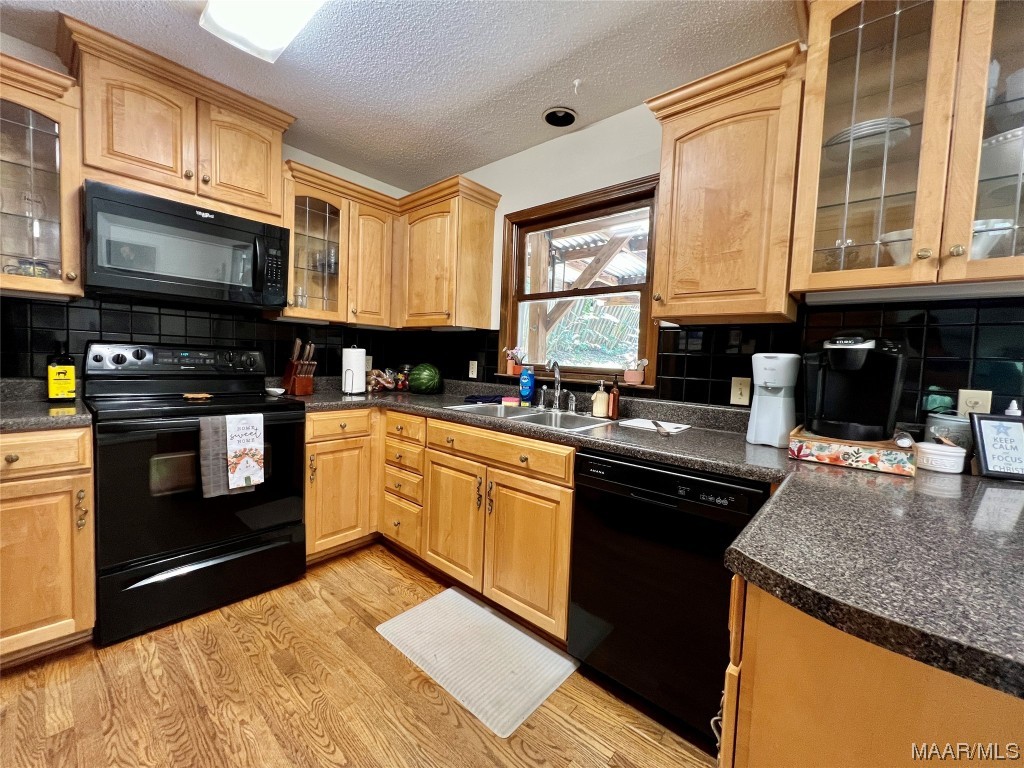 105 Comanche Court