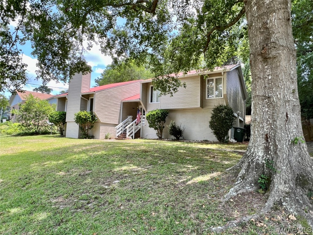 105 Comanche Court