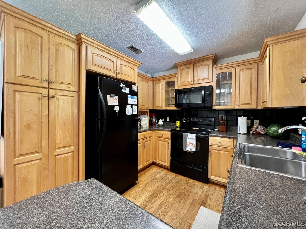 105 Comanche Court