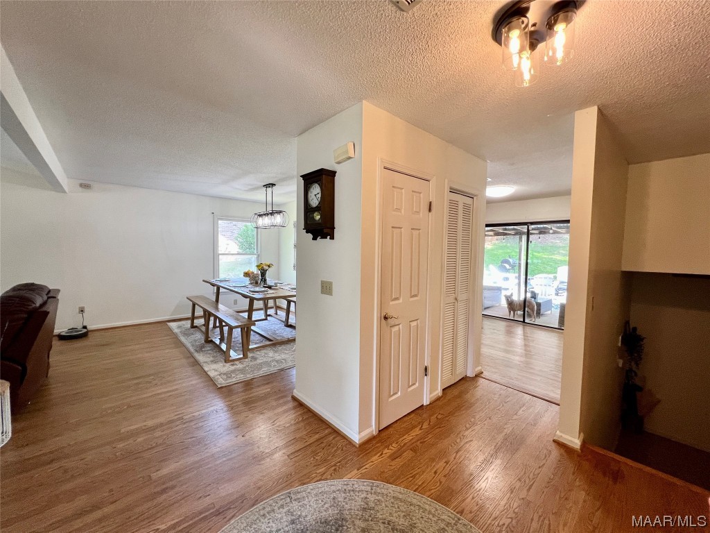 105 Comanche Court