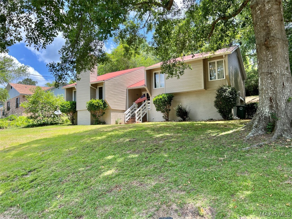 105 Comanche Court
