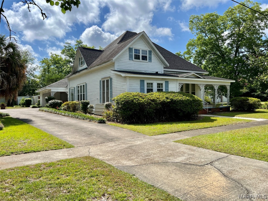 266 N Commerce Street