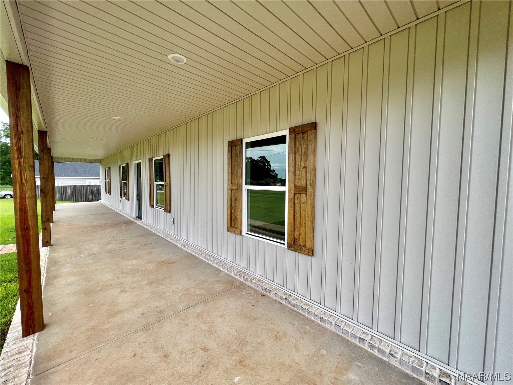 133 Peacock Circle