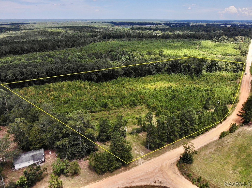 6 acres Old Elba Road