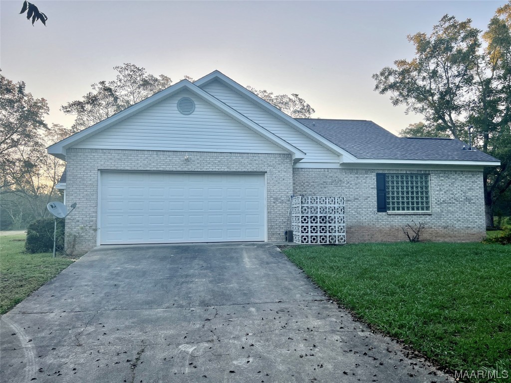 14954 E State Highway 52 .