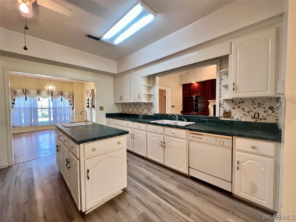 14954 E State Highway 52 .