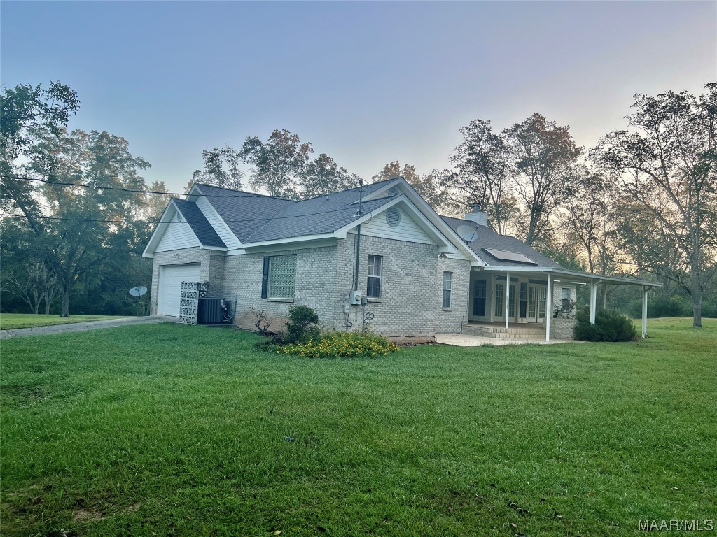 14954 E State Highway 52 .