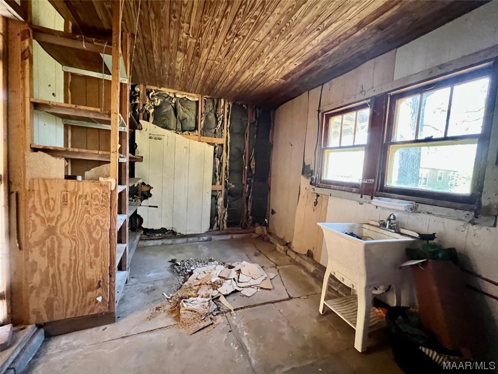 440 W Court Street