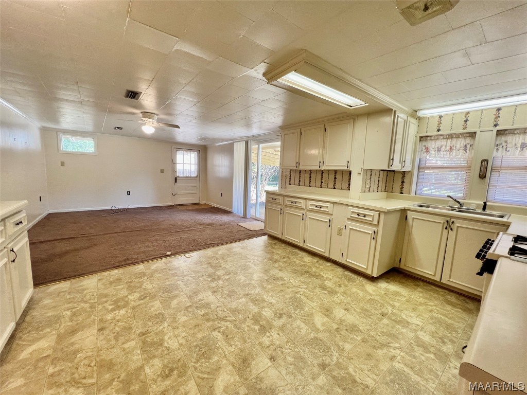 440 W Court Street
