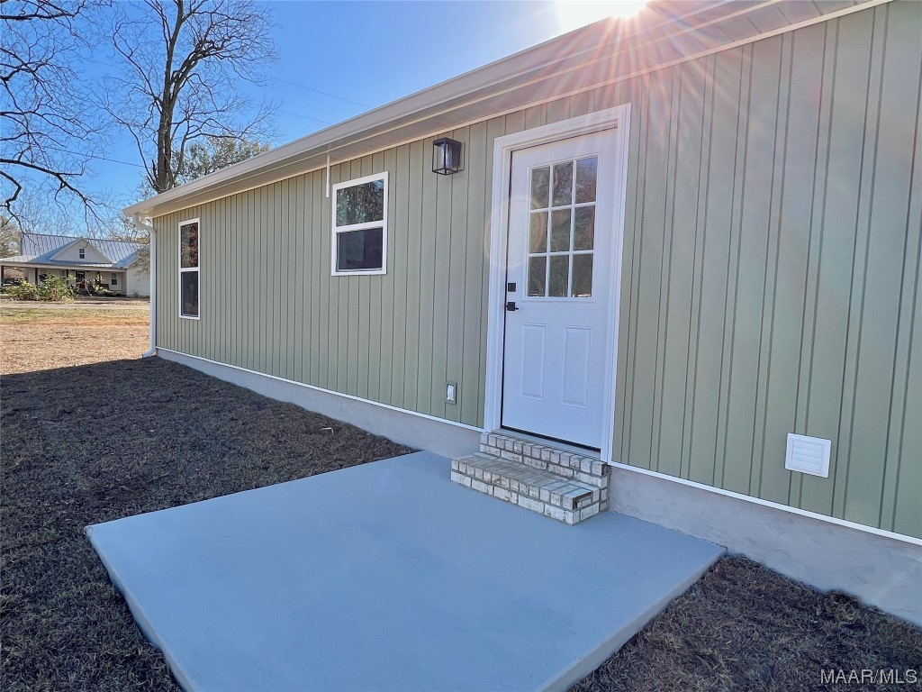 173 Peacock Circle
