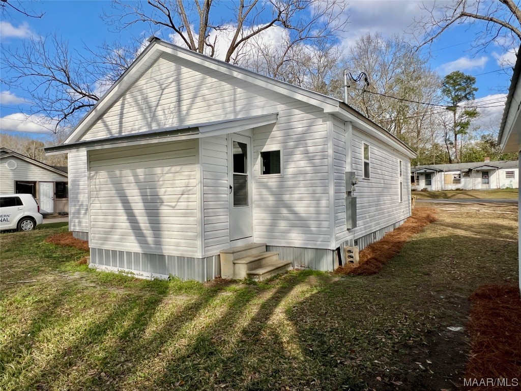 173 N Harris Avenue