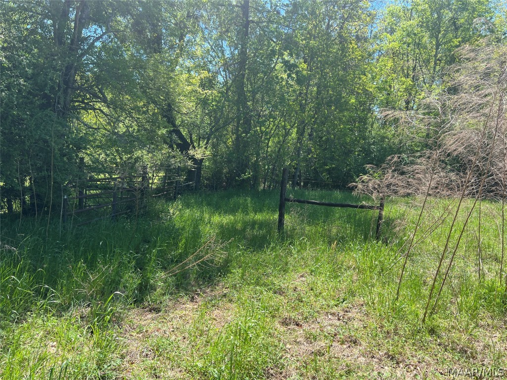 33.5 acres County Road 474 .