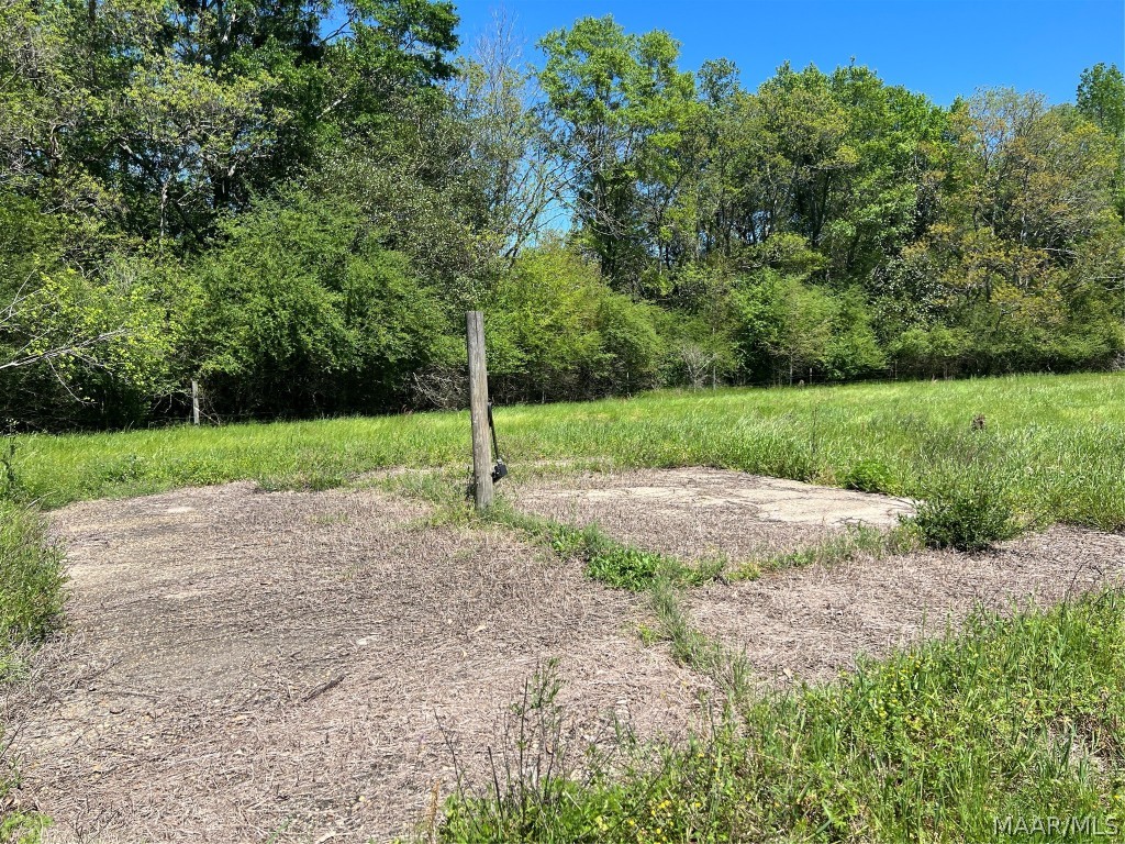 33.5 acres County Road 474 .
