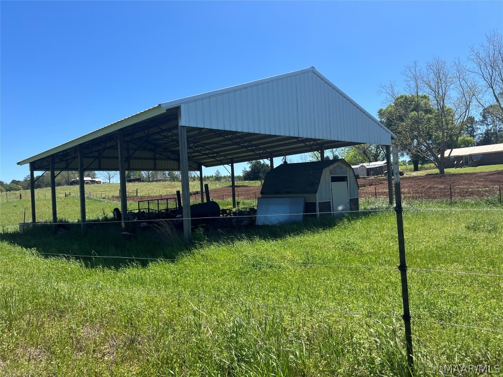 33.5 acres County Road 474 .
