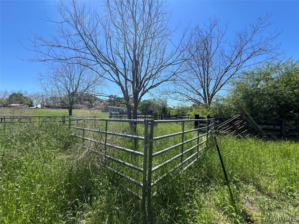 33.5 acres County Road 474 .