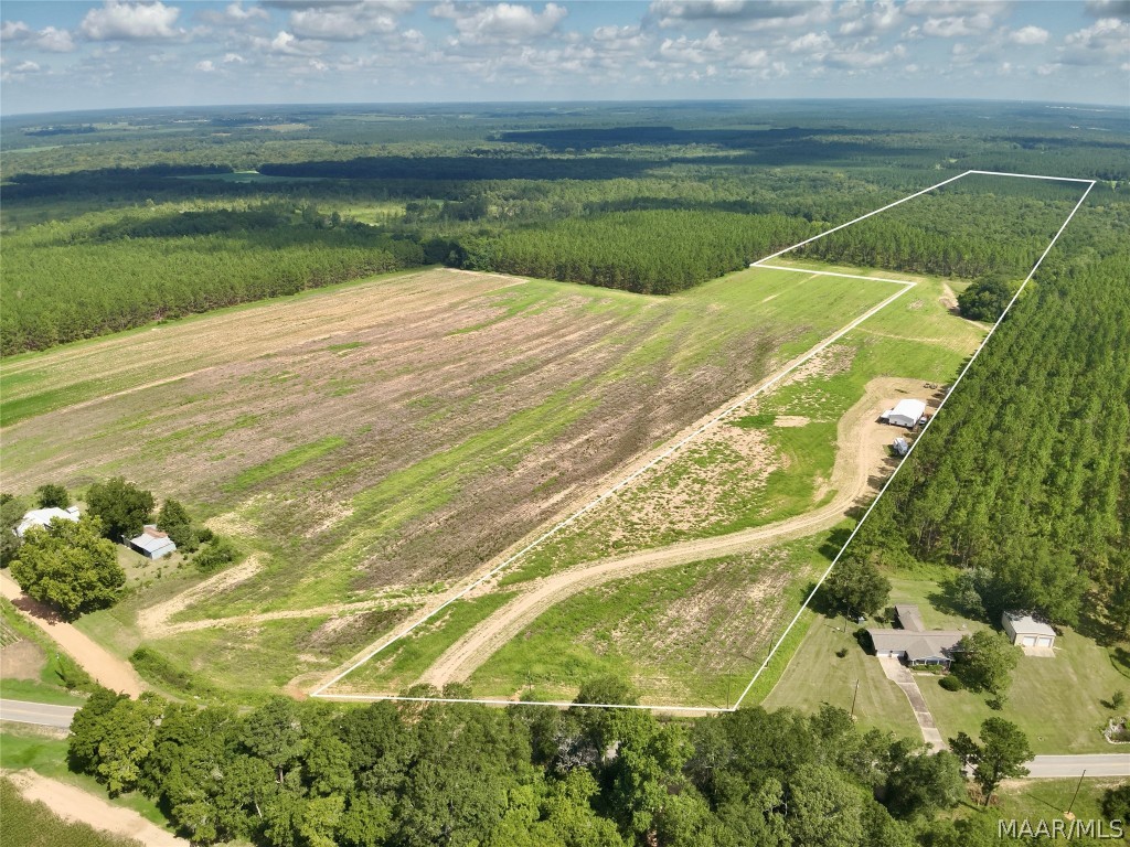 10907 County Road 41 .