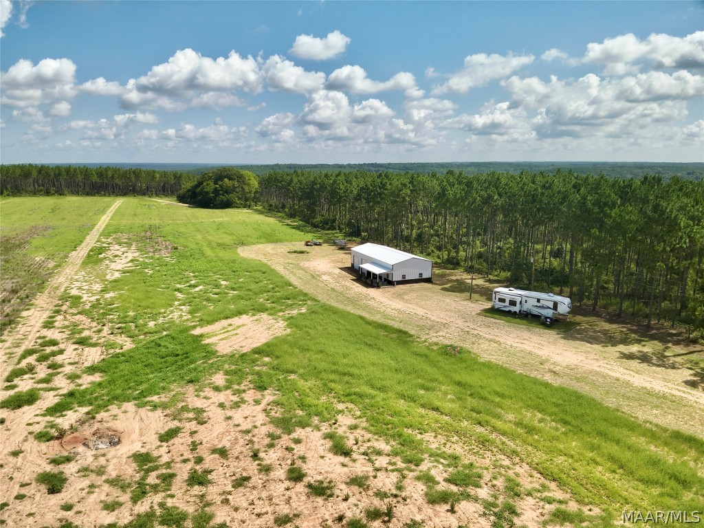 10907 County Road 41 .