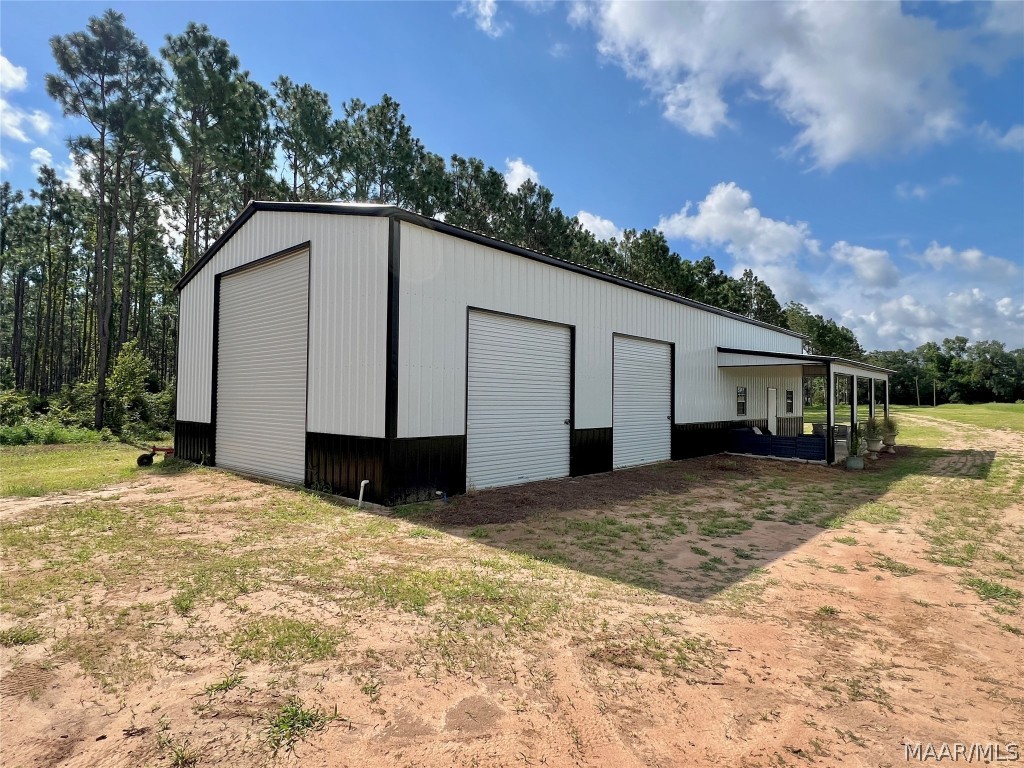 10907 County Road 41 .
