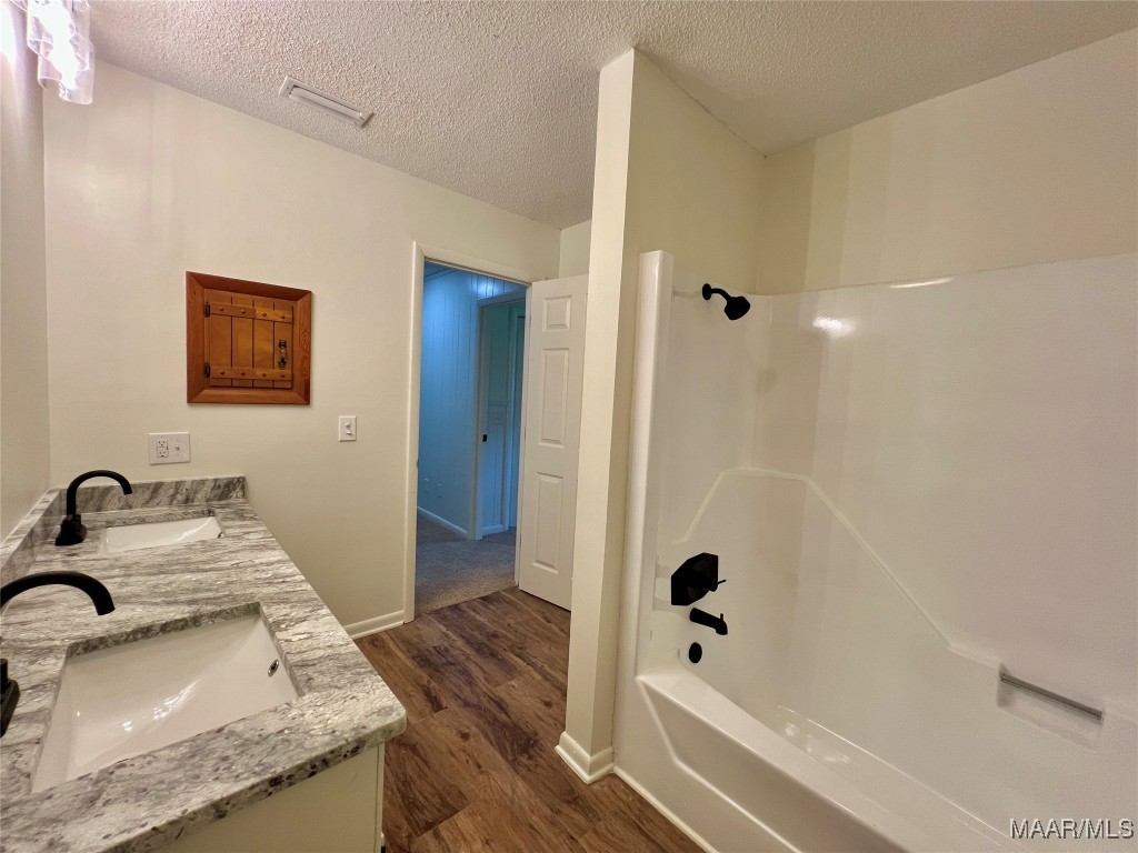 1091 Old Geneva Road