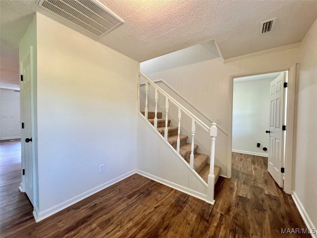 1091 Old Geneva Road