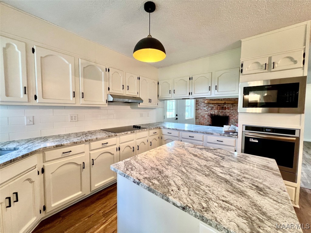 1091 Old Geneva Road