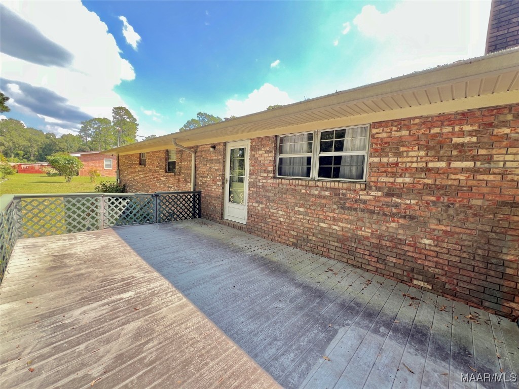 702 W Hemlock Avenue