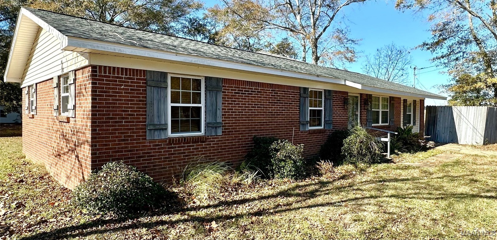 801 Maple Avenue