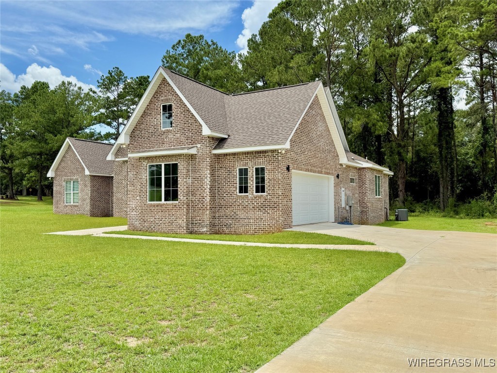 211 Riverchase Drive