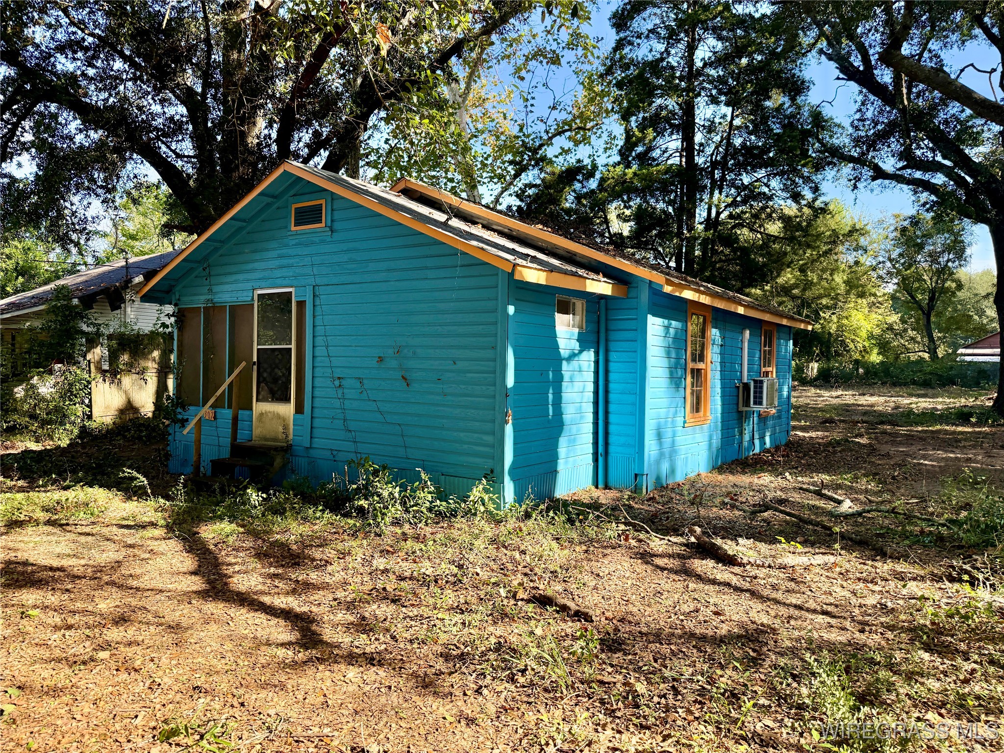 308 E Smith Avenue