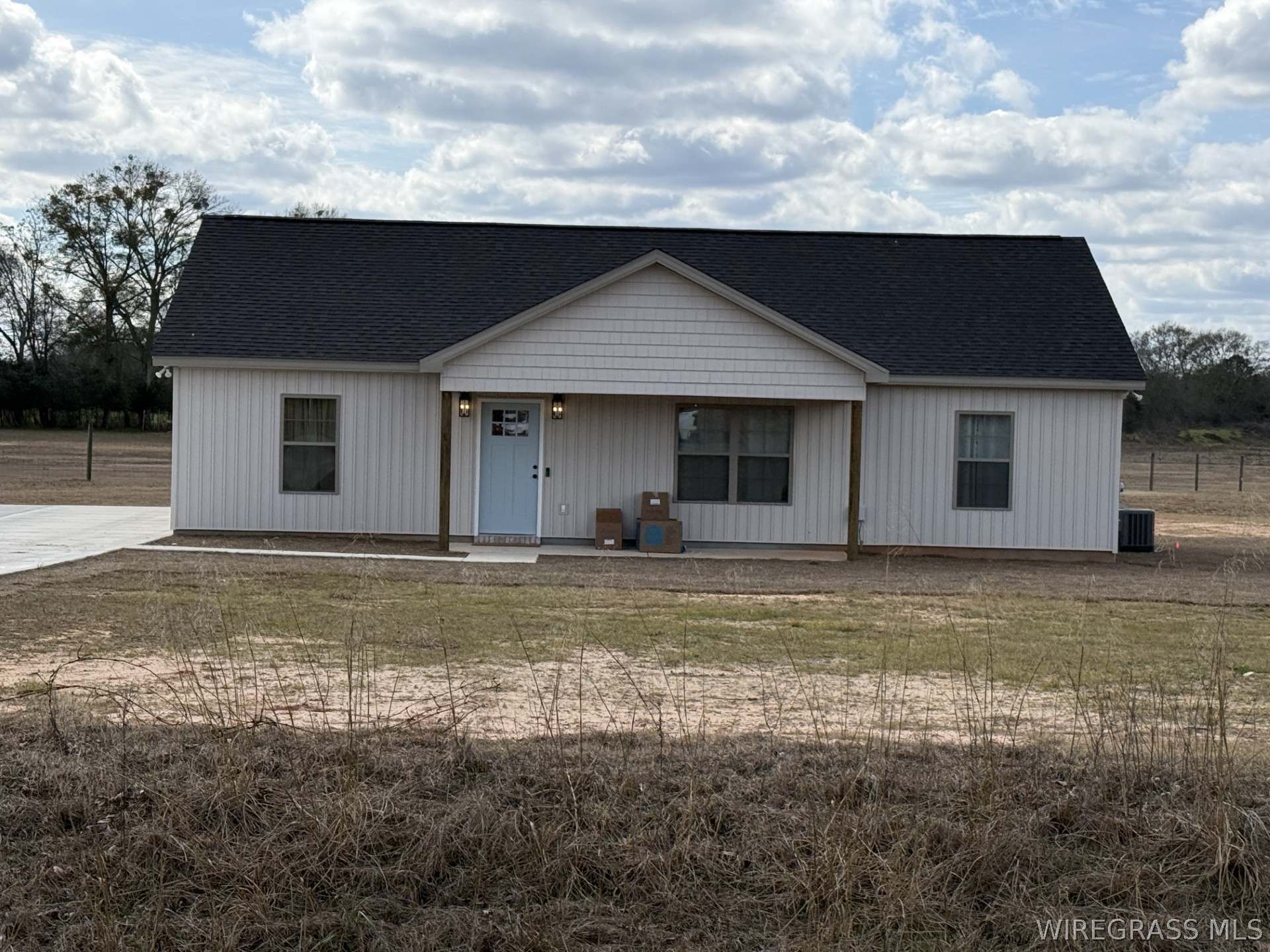 542 E County Road 16 .