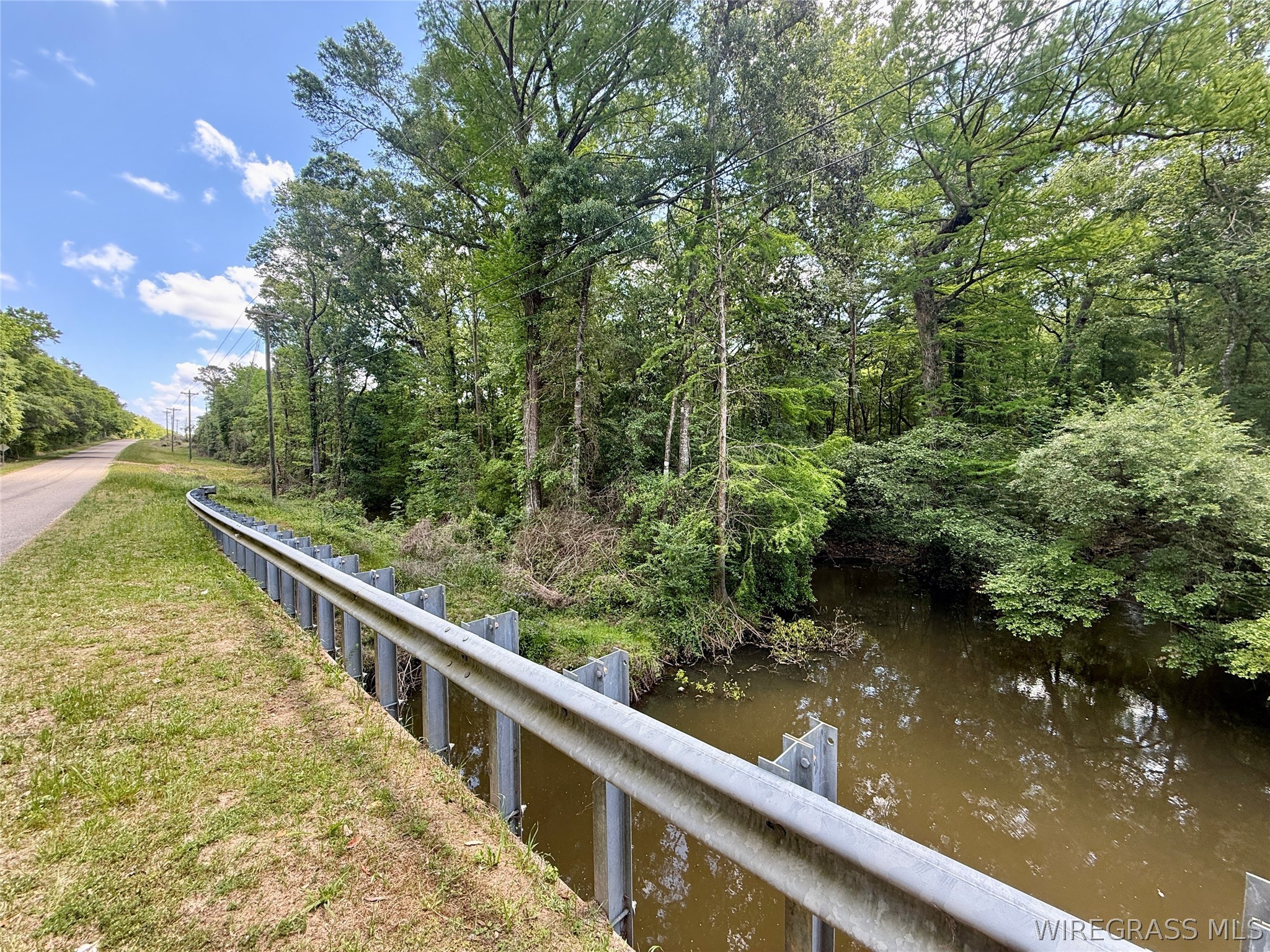 105 Acres County Road 16 .