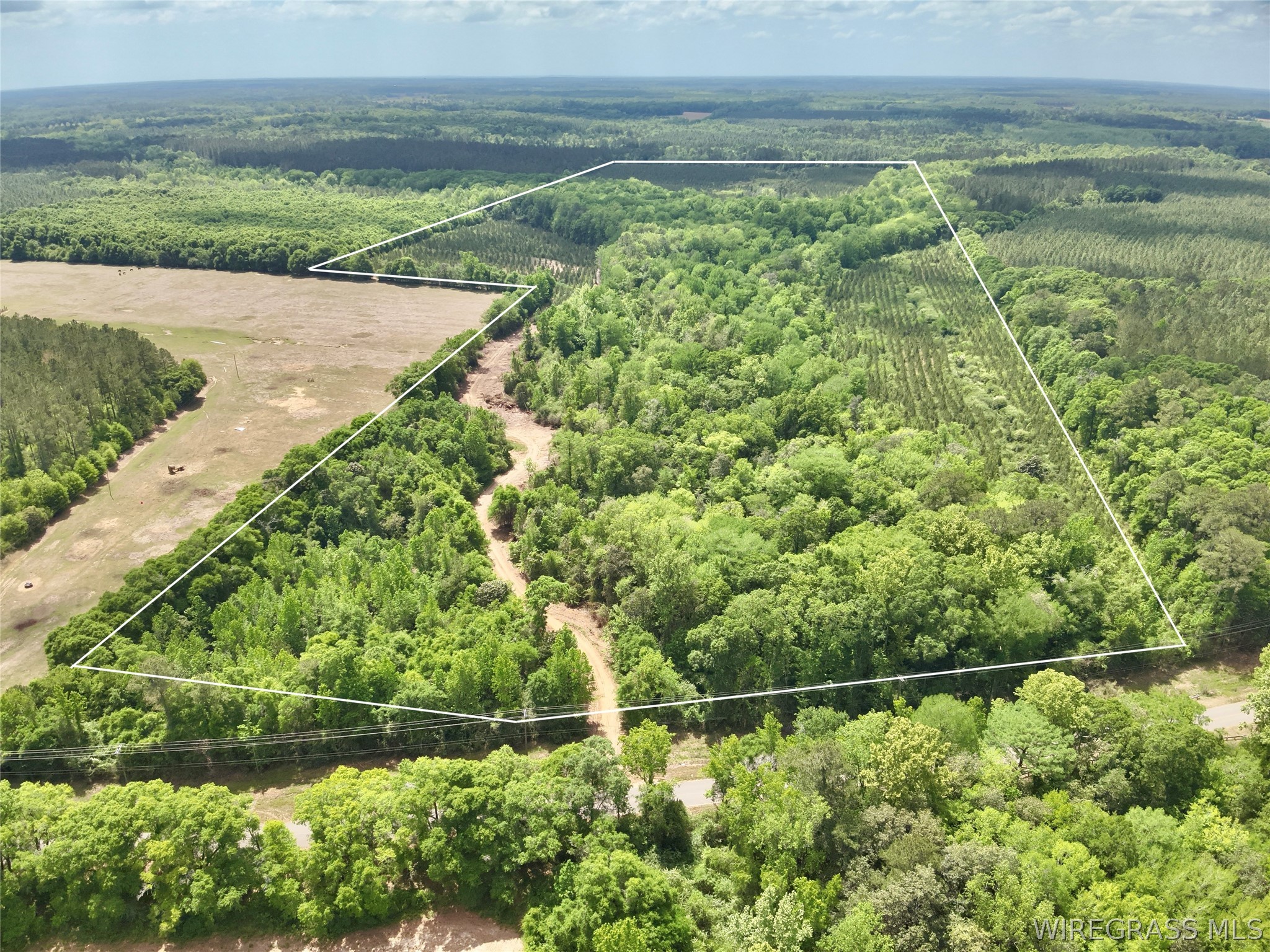 105 Acres County Road 16 .
