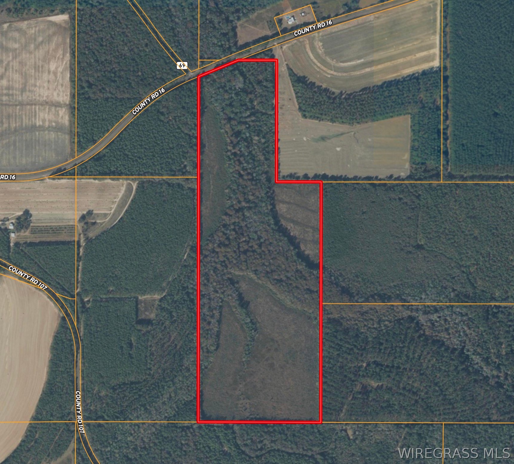 105 Acres County Road 16 .
