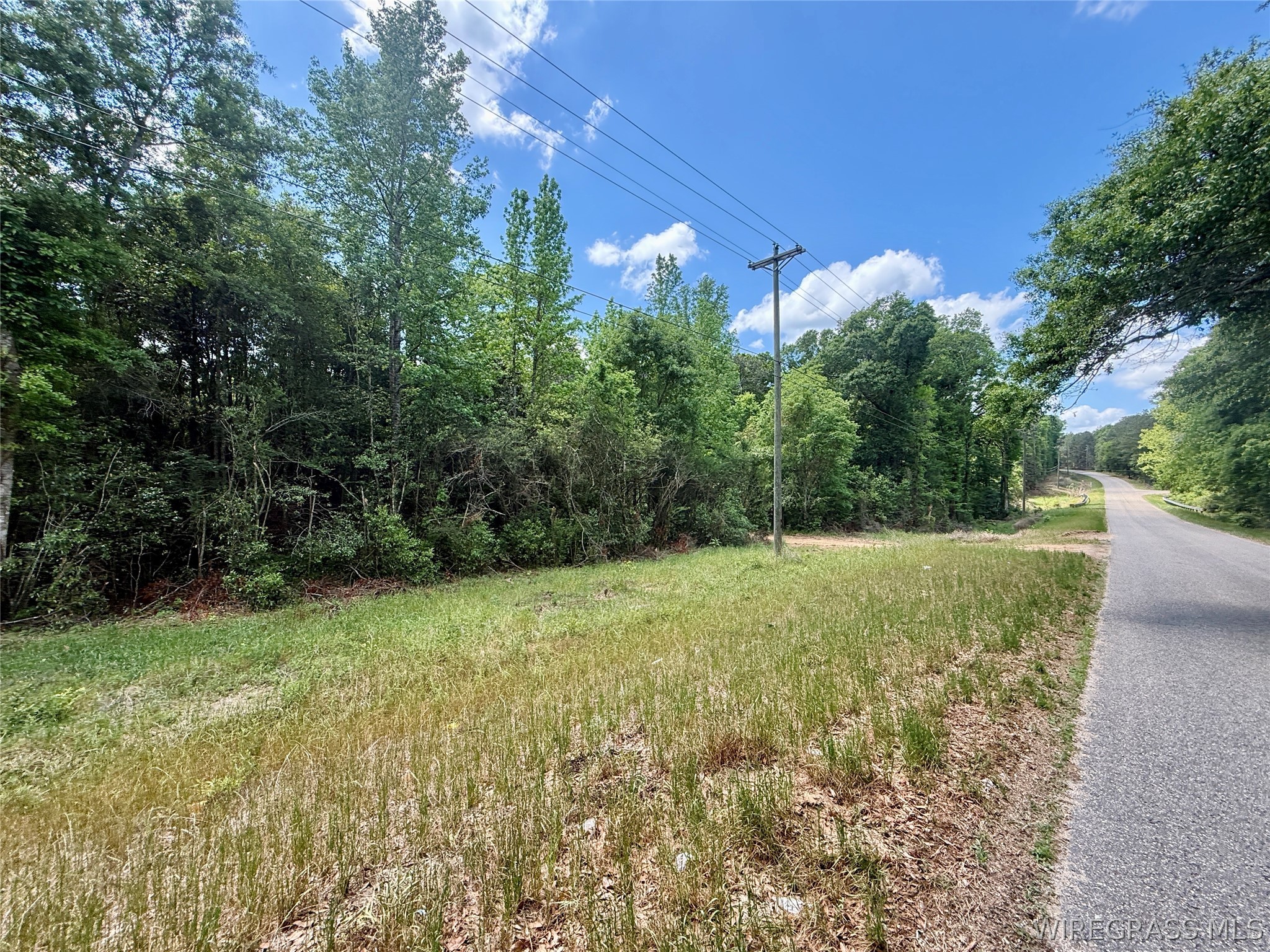 105 Acres County Road 16 .