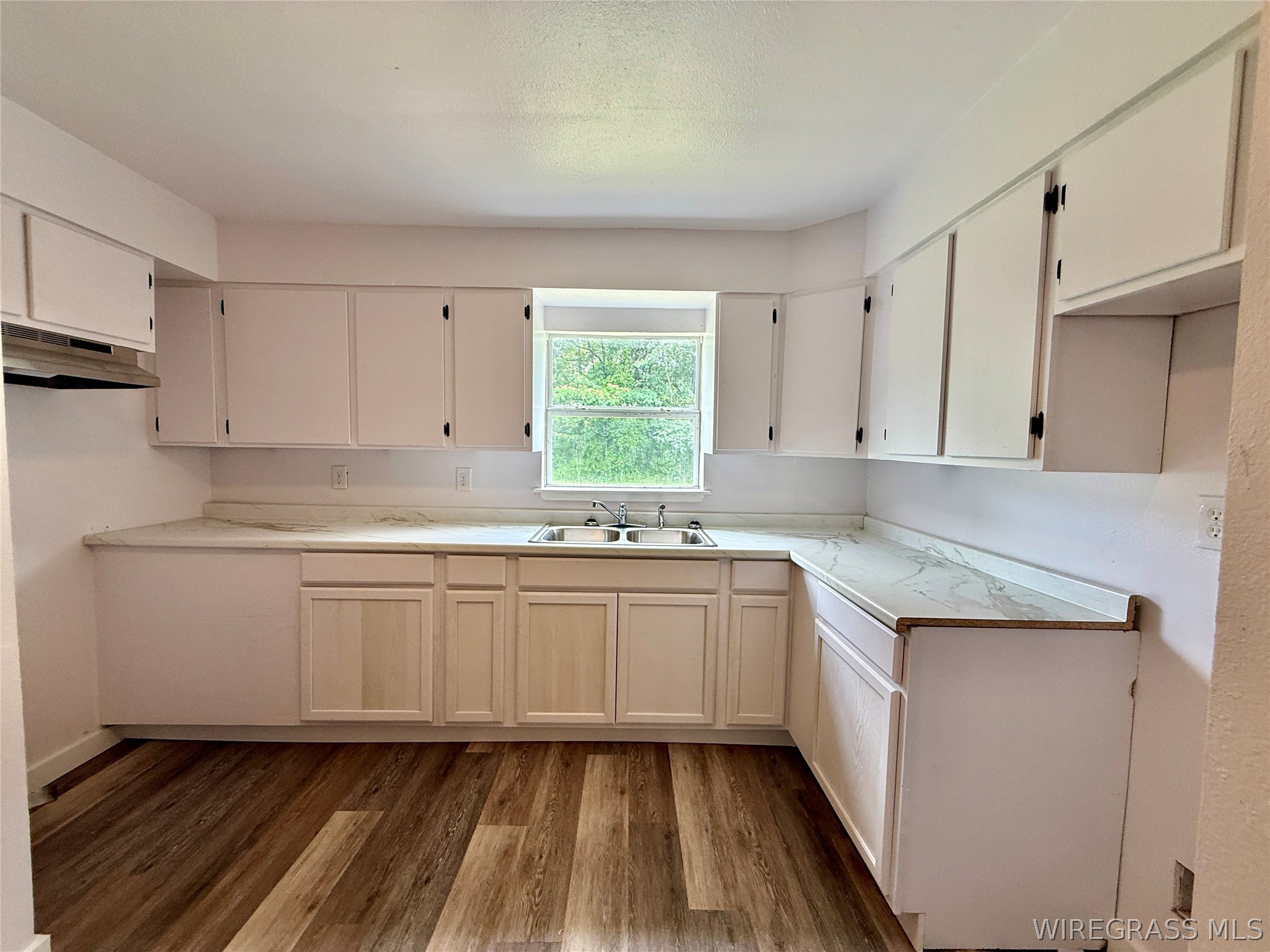 200 N Pleasant Street