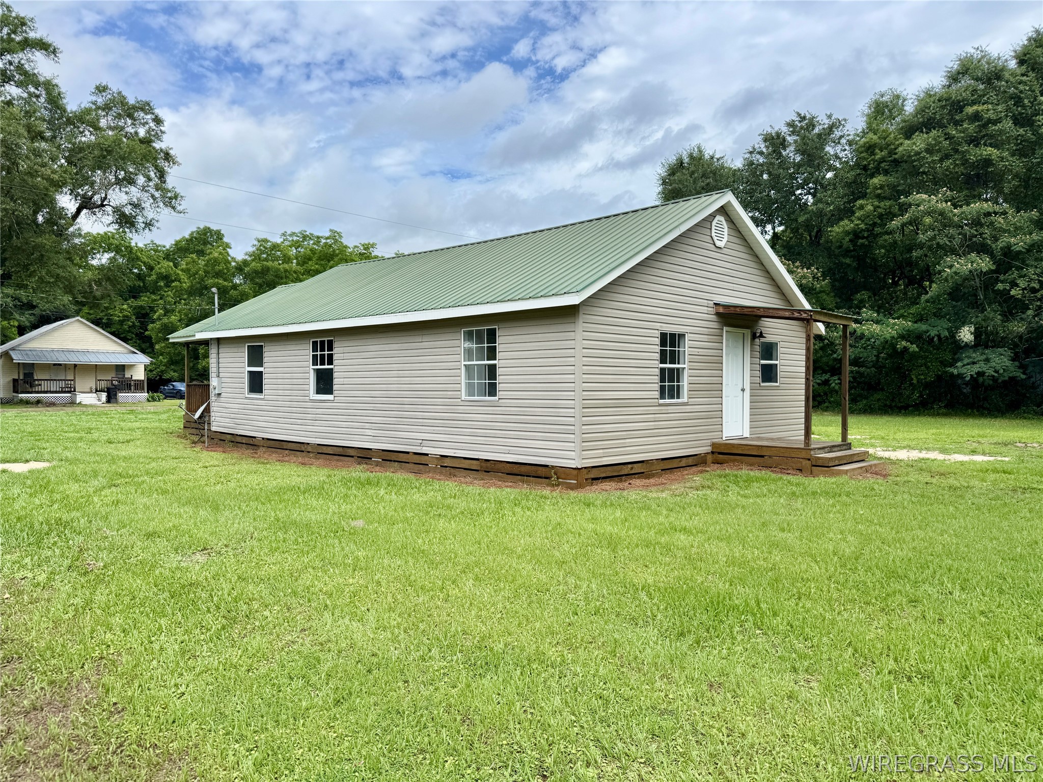 200 N Pleasant Street