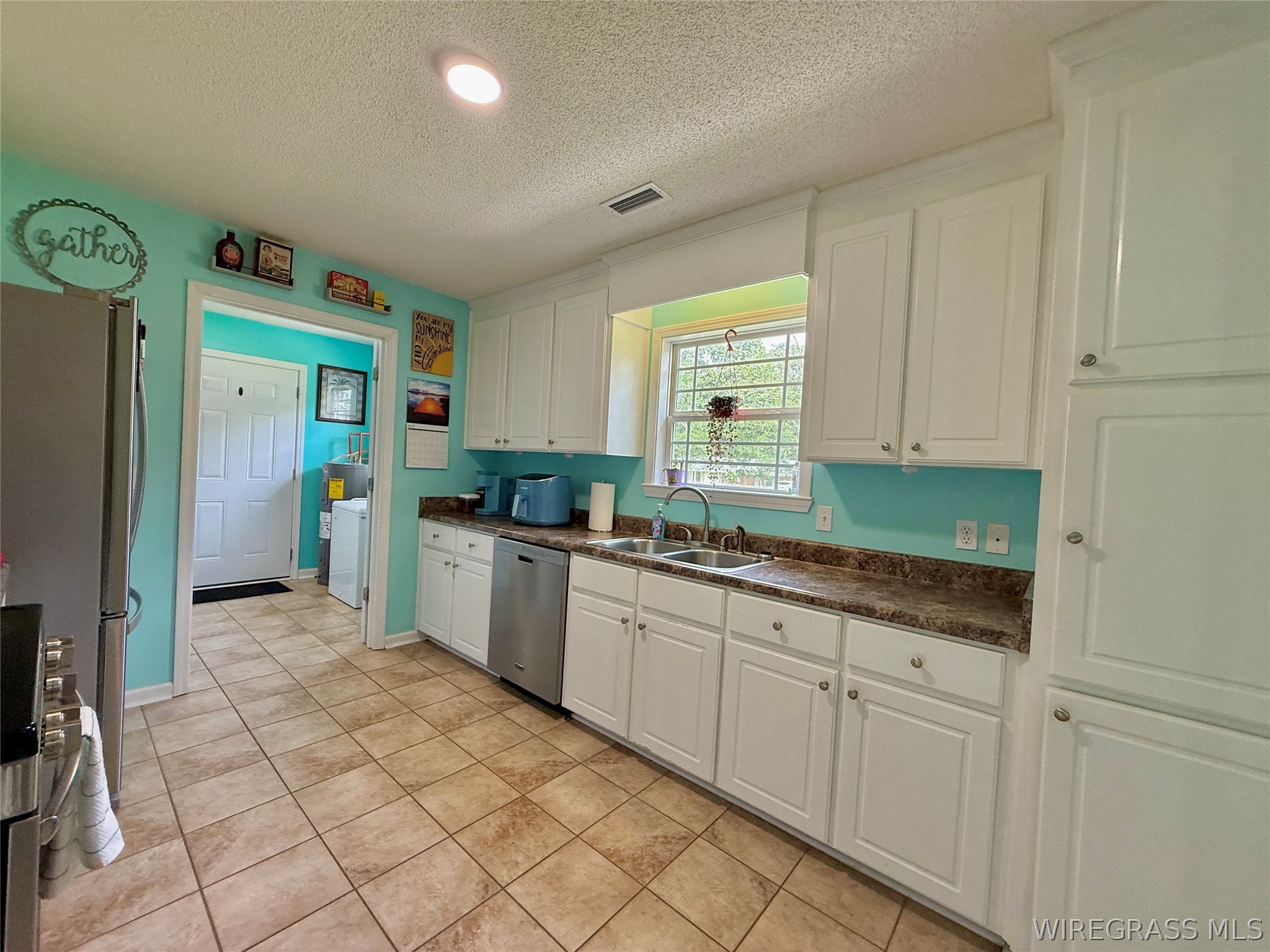 344 Lakeview Drive