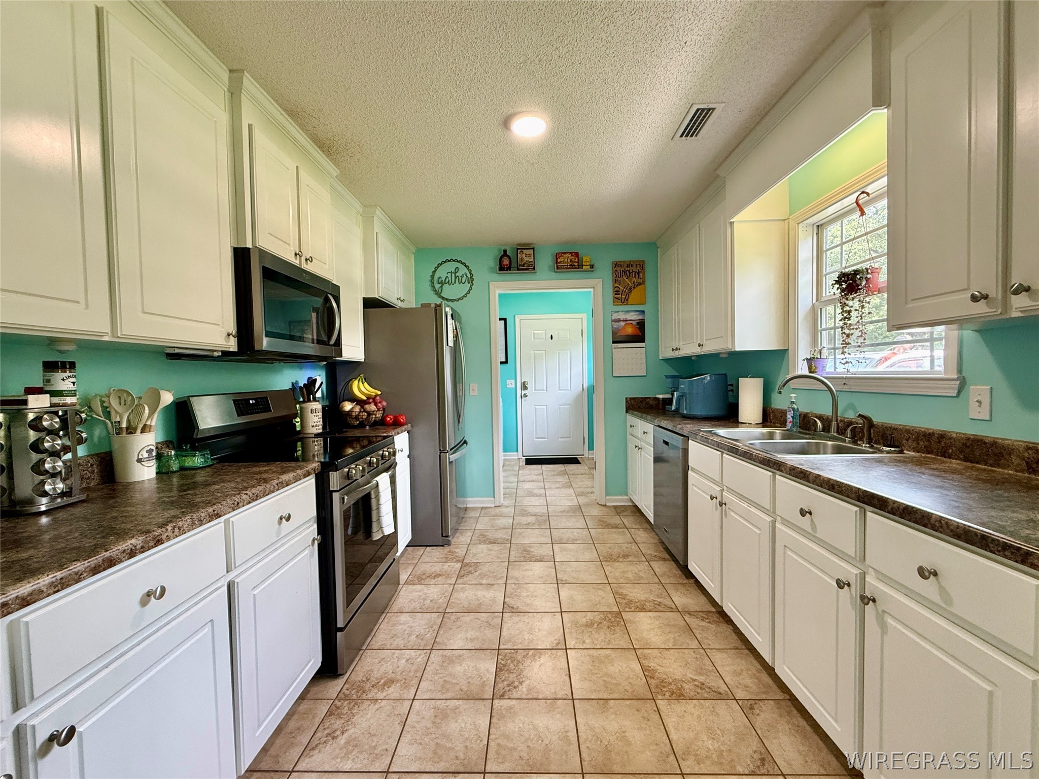 344 Lakeview Drive